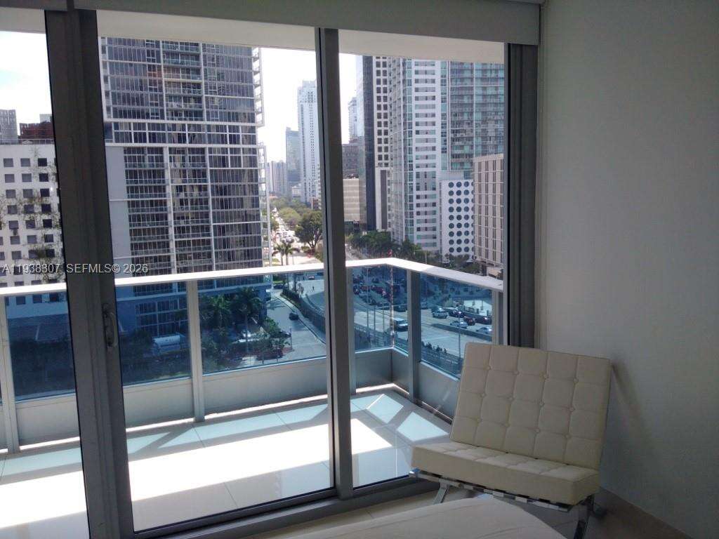 EPIC WEST - 200 Biscayne Blvd Way, Miami, FL 33131 | Picture 10
