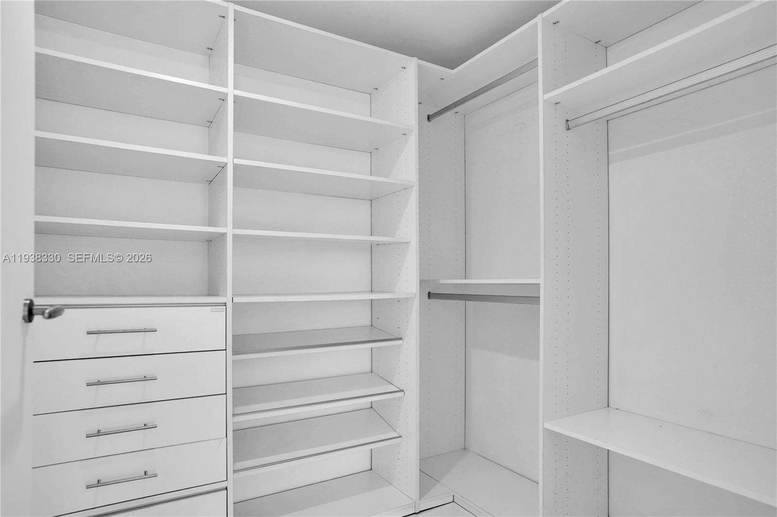 EPIC WEST - 200 Biscayne Blvd Way, Miami, FL 33131 | Picture 14