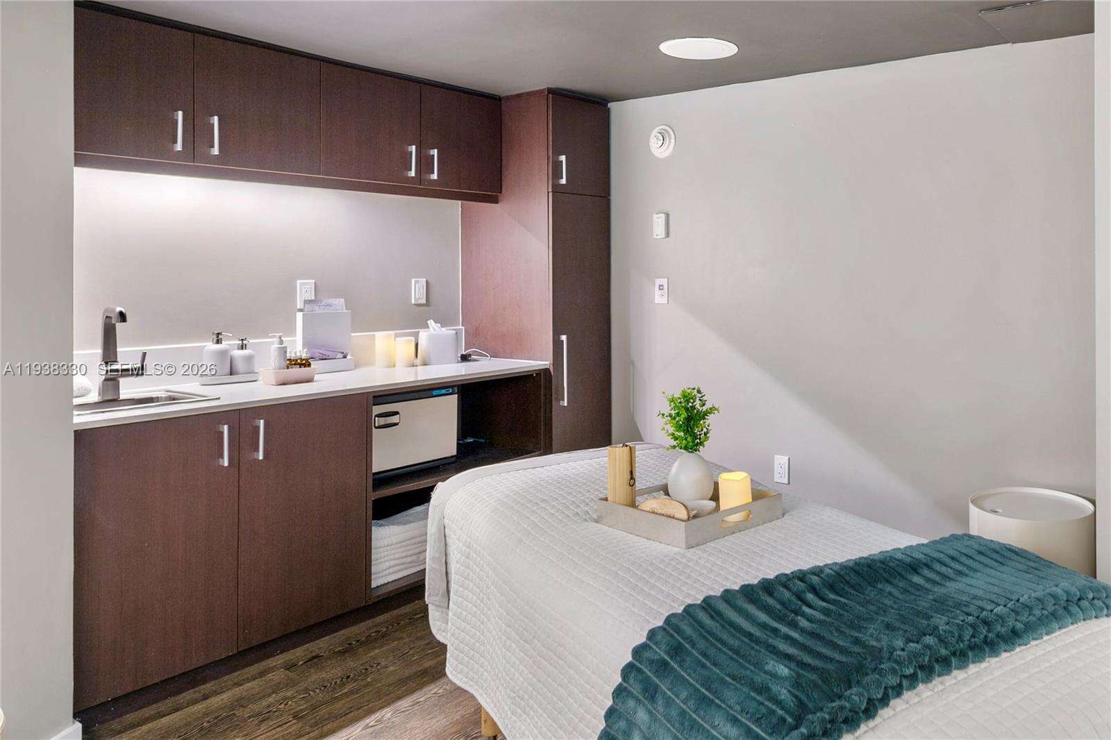 EPIC WEST - 200 Biscayne Blvd Way, Miami, FL 33131 | Picture 38