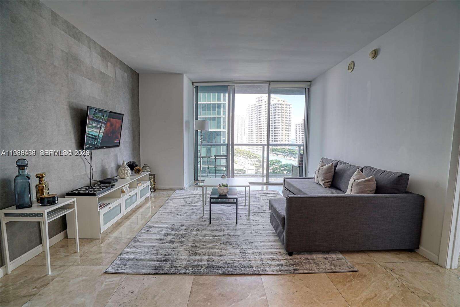 Icon Brickell 3 at 485 Brickell Ave, Miami, FL 33131 - For Sale photo 7