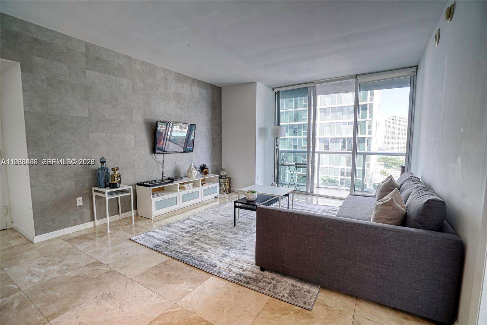 Icon Brickell 3 at 485 Brickell Ave, Miami, FL 33131 - For Sale photo 8