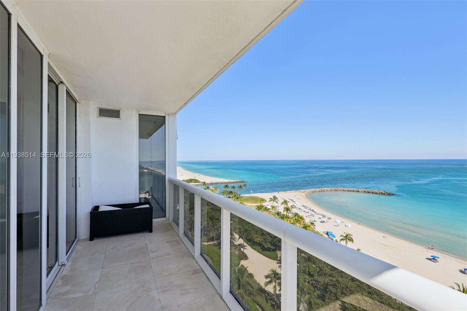 HARBOUR HOUSE - 10275 Collins Ave, Bal Harbour, FL 33154 | Picture 11