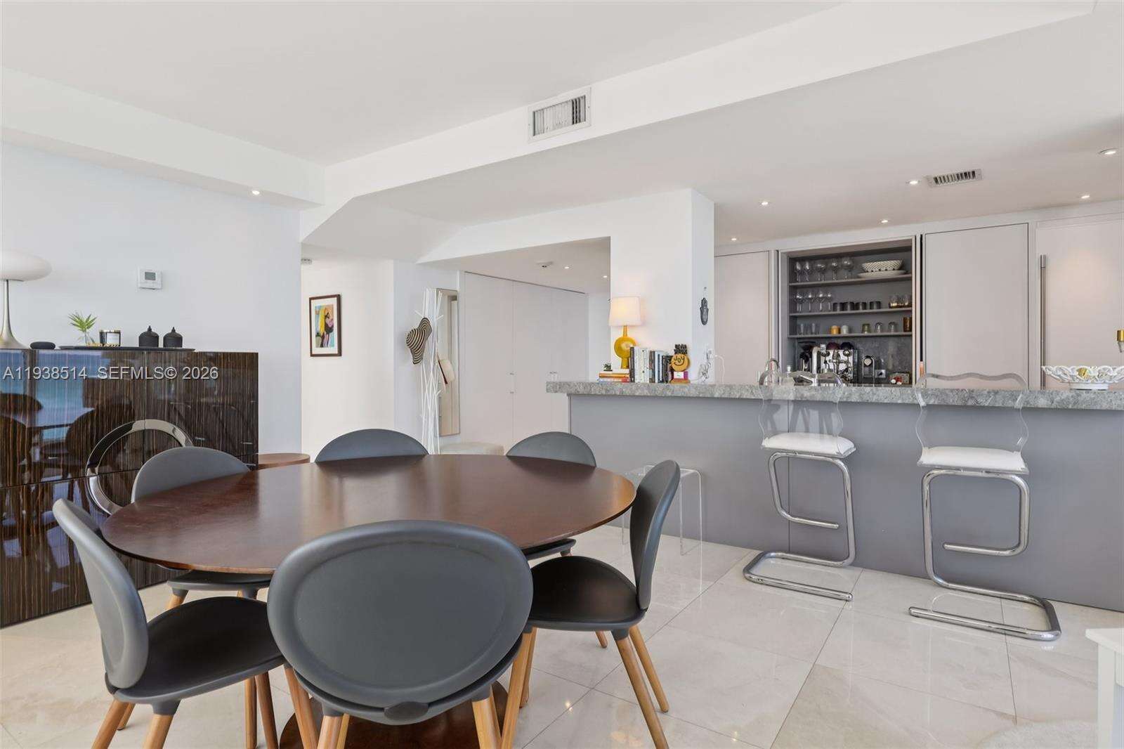 HARBOUR HOUSE - 10275 Collins Ave, Bal Harbour, FL 33154 | Picture 17