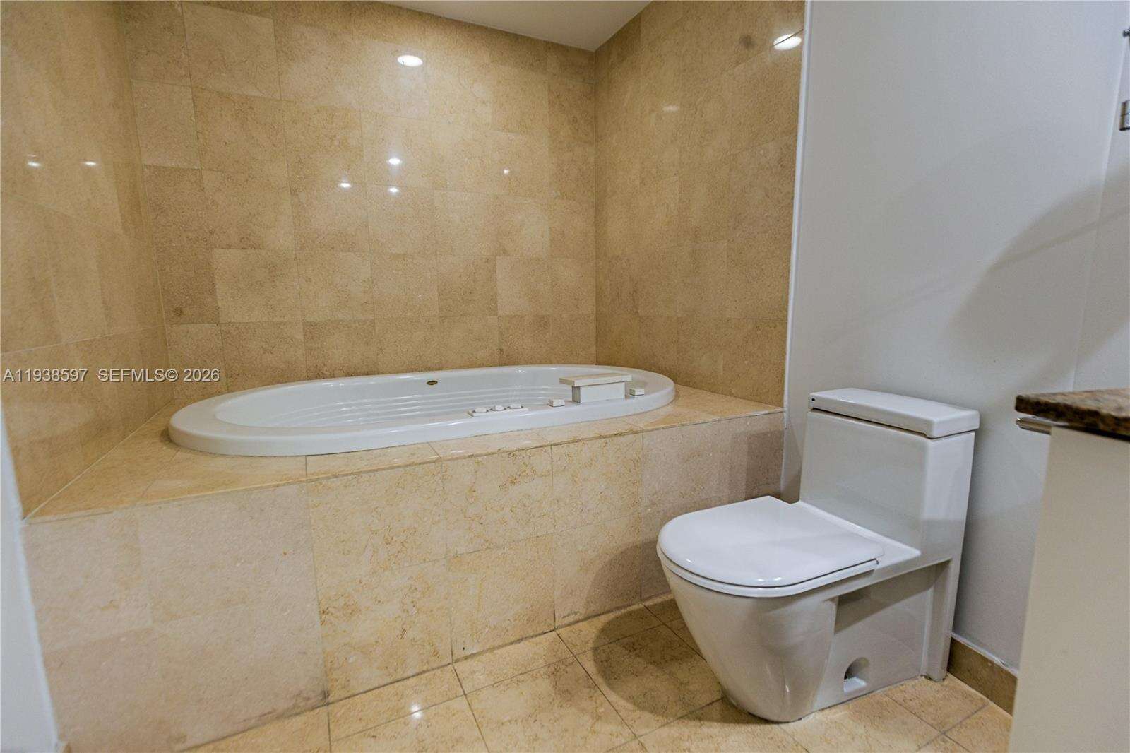 OCEAN FOUR - 17201 Collins Ave, Sunny Isles Beach, FL 33160 | Picture 23