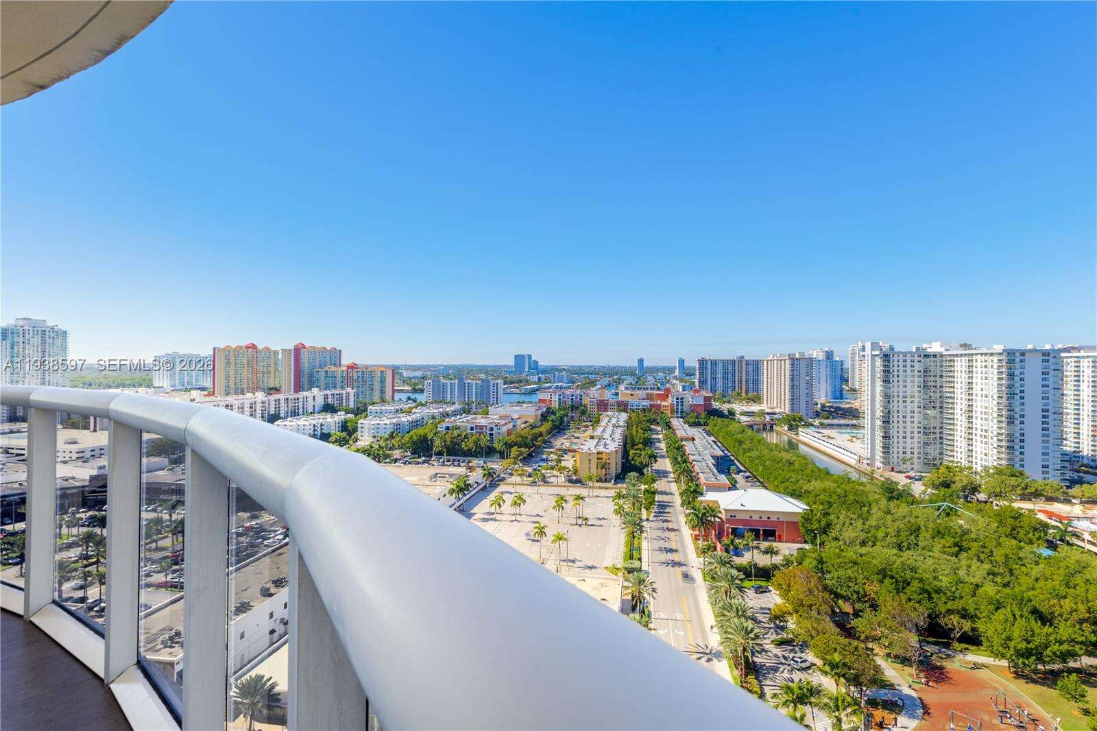 OCEAN FOUR - 17201 Collins Ave, Sunny Isles Beach, FL 33160 | Picture 26