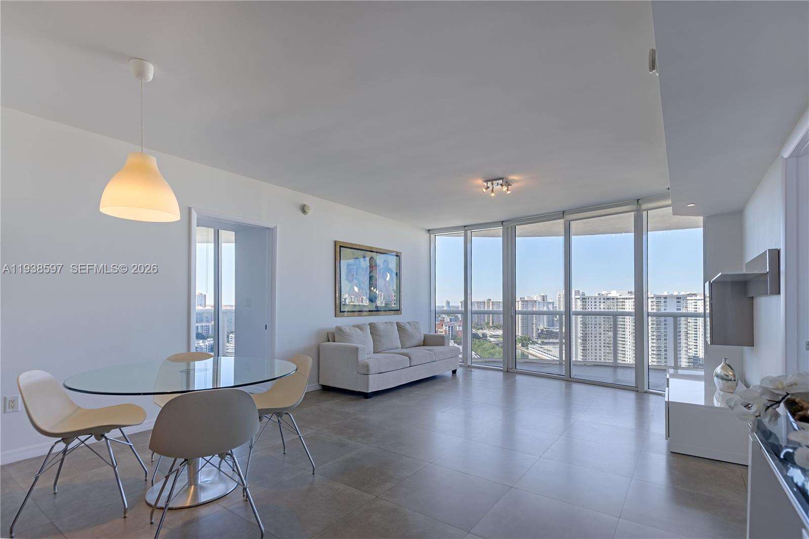 OCEAN FOUR - 17201 Collins Ave, Sunny Isles Beach, FL 33160 | Picture 7