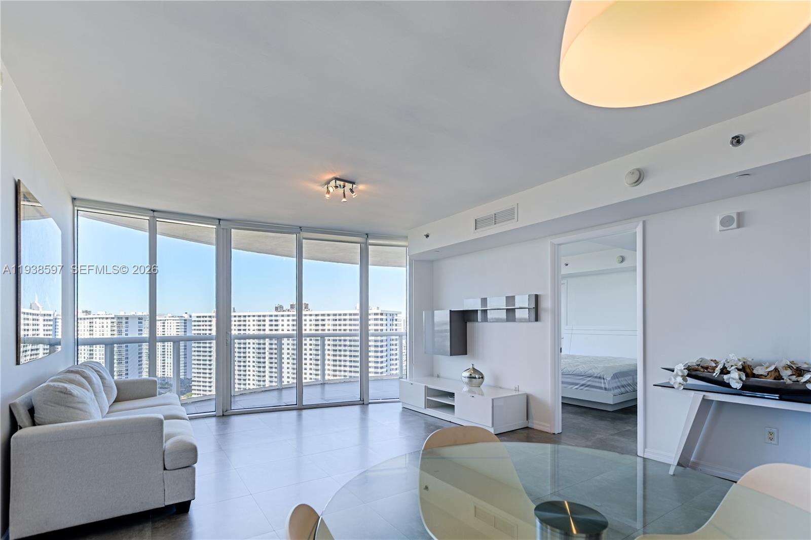 OCEAN FOUR - 17201 Collins Ave, Sunny Isles Beach, FL 33160 | Picture 9