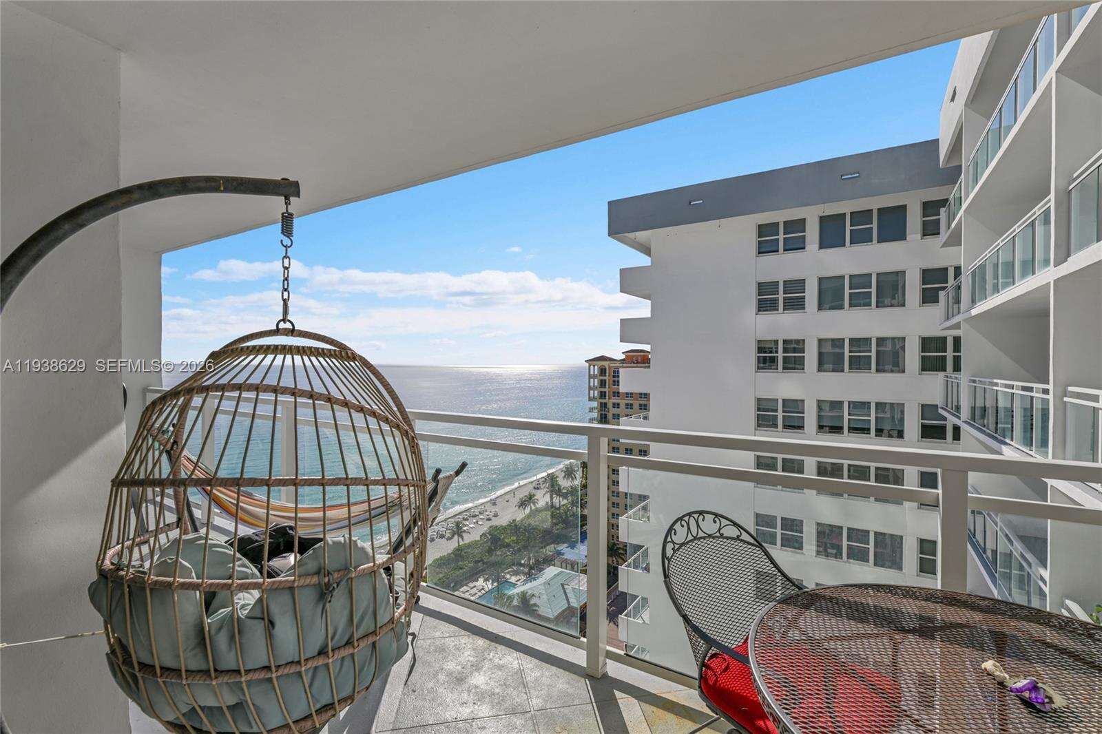 Parker Plaza at 2030 Ocean Dr, Hallandale Beach, FL 33009 - For Sale photo 4