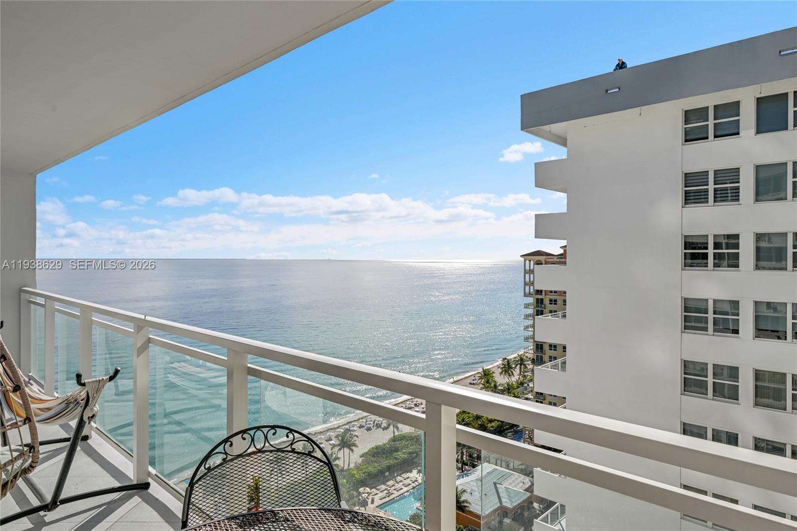 Parker Plaza at 2030 Ocean Dr, Hallandale Beach, FL 33009 - For Sale photo 5