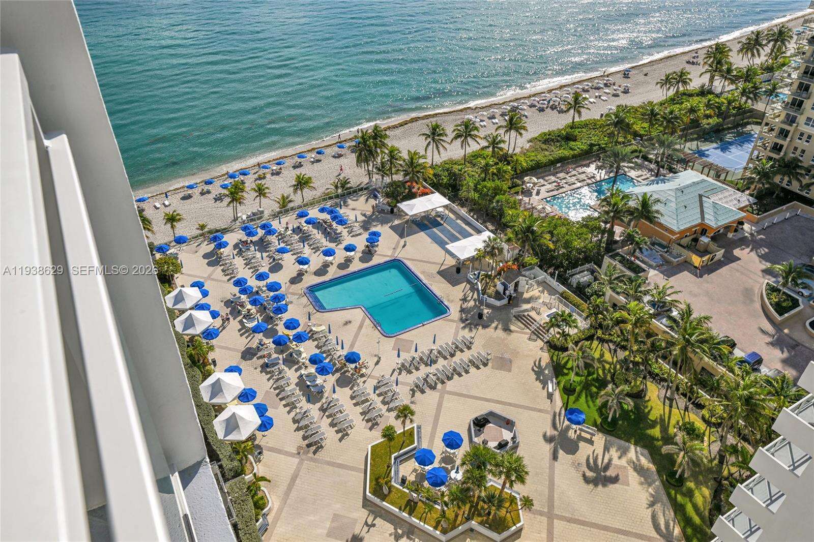 Parker Plaza at 2030 Ocean Dr, Hallandale Beach, FL 33009 - For Sale photo 8