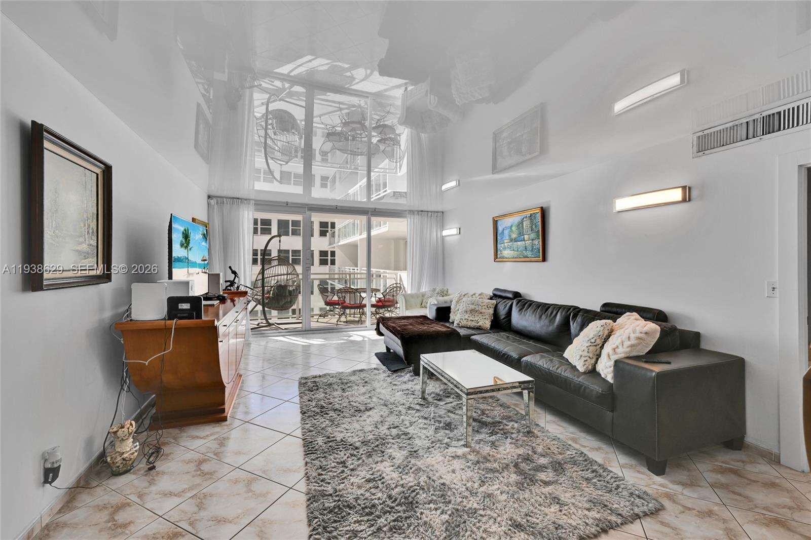 Parker Plaza at 2030 Ocean Dr, Hallandale Beach, FL 33009 - For Sale photo 9