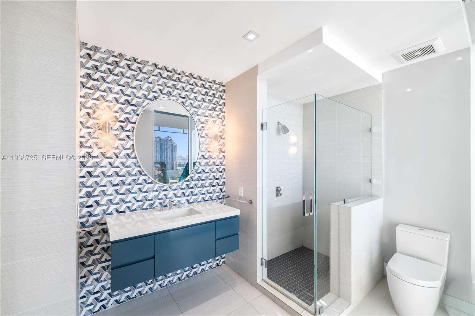 GLASS 120 - 120 Ocean Dr, Miami Beach, FL 33139 | Picture 32