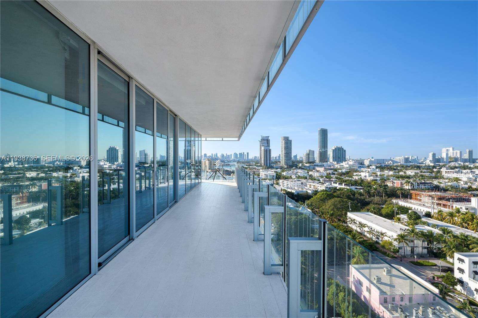 GLASS 120 - 120 Ocean Dr, Miami Beach, FL 33139 | Picture 45