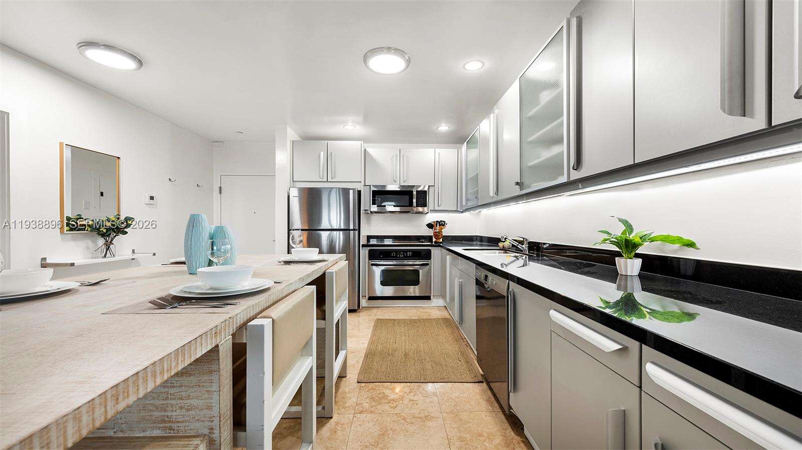 Roney Palace at 2301 Collins Ave, Miami Beach, FL 33139 - For Sale photo 4