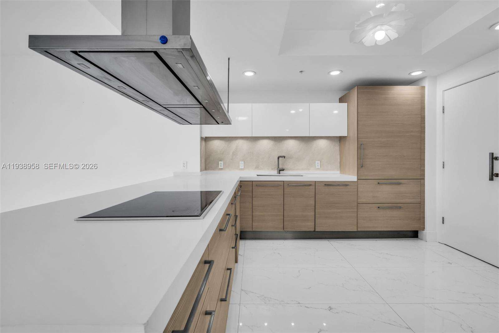 MARINA PALMS RESIDENCES SOUTH - 17111 Biscayne Blvd, North Miami Beach, FL 33160 | Picture 18