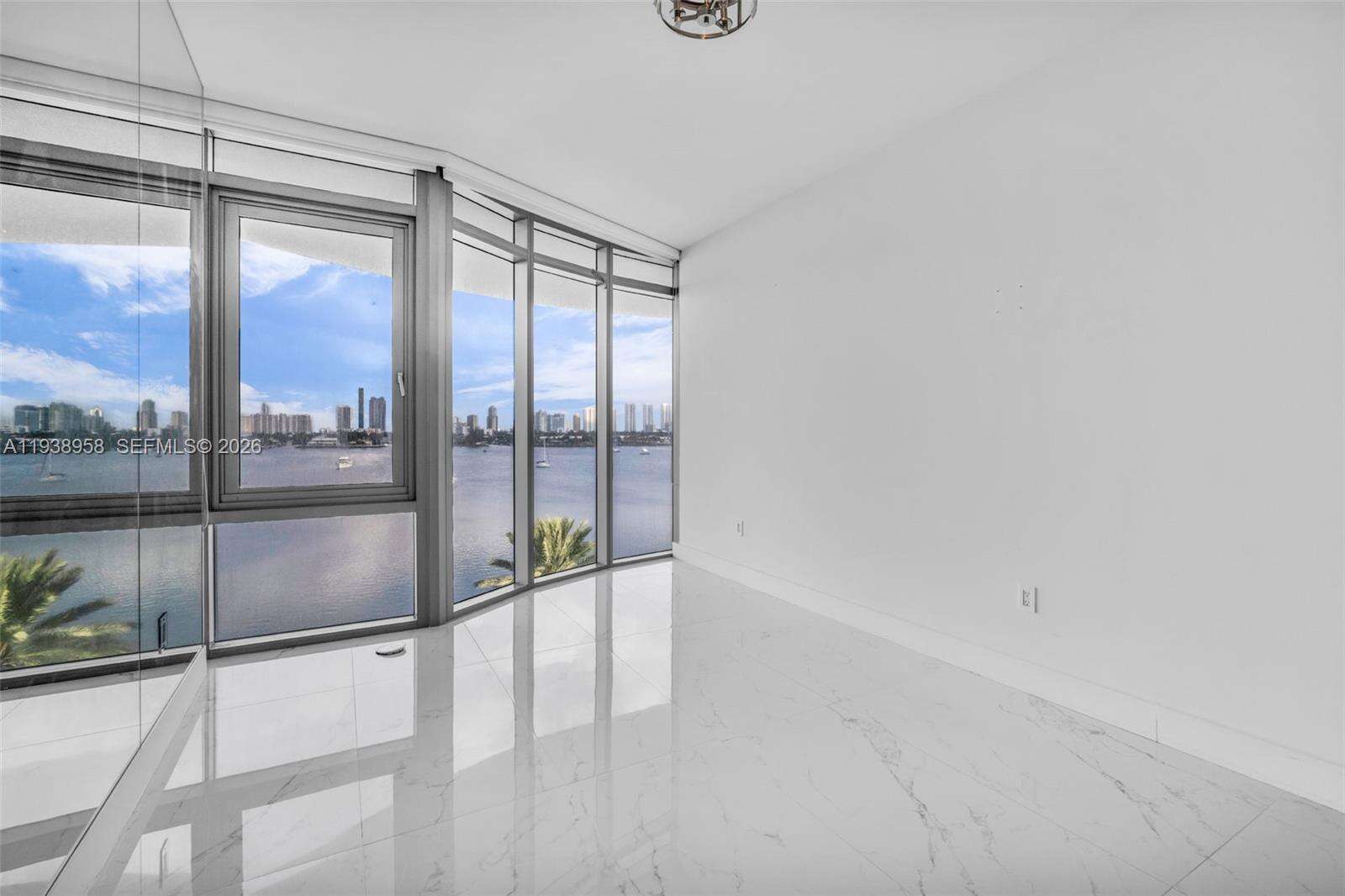 MARINA PALMS RESIDENCES SOUTH - 17111 Biscayne Blvd, North Miami Beach, FL 33160 | Picture 30