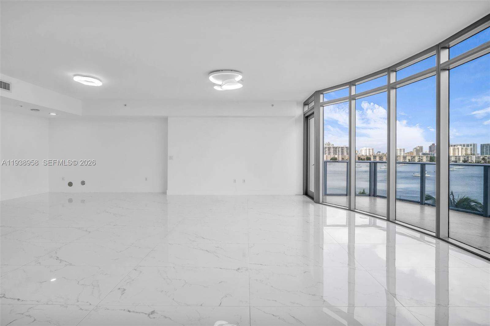 MARINA PALMS RESIDENCES SOUTH - 17111 Biscayne Blvd, North Miami Beach, FL 33160 | Picture 4