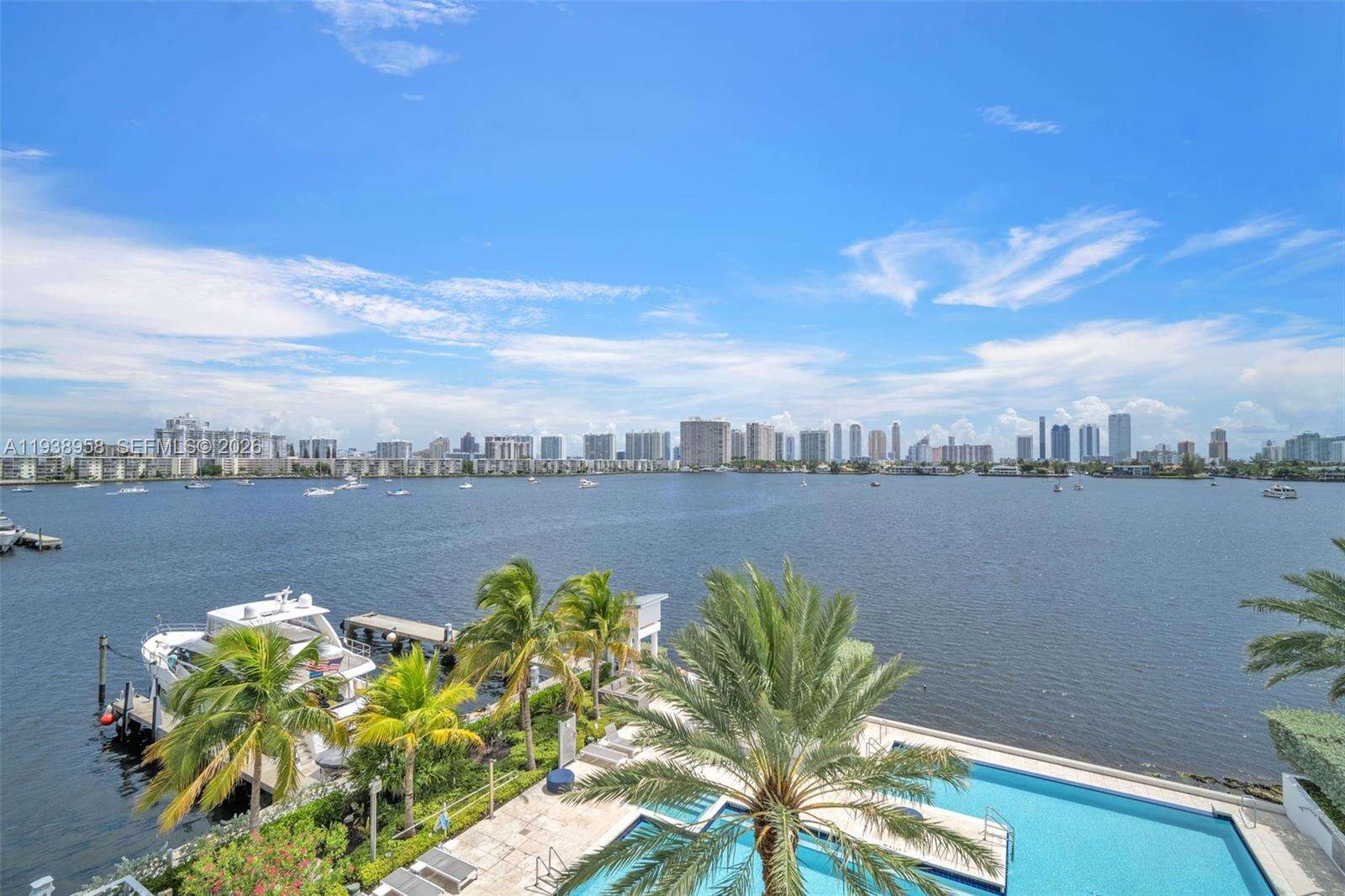 MARINA PALMS RESIDENCES SOUTH - 17111 Biscayne Blvd, North Miami Beach, FL 33160 | Picture 34