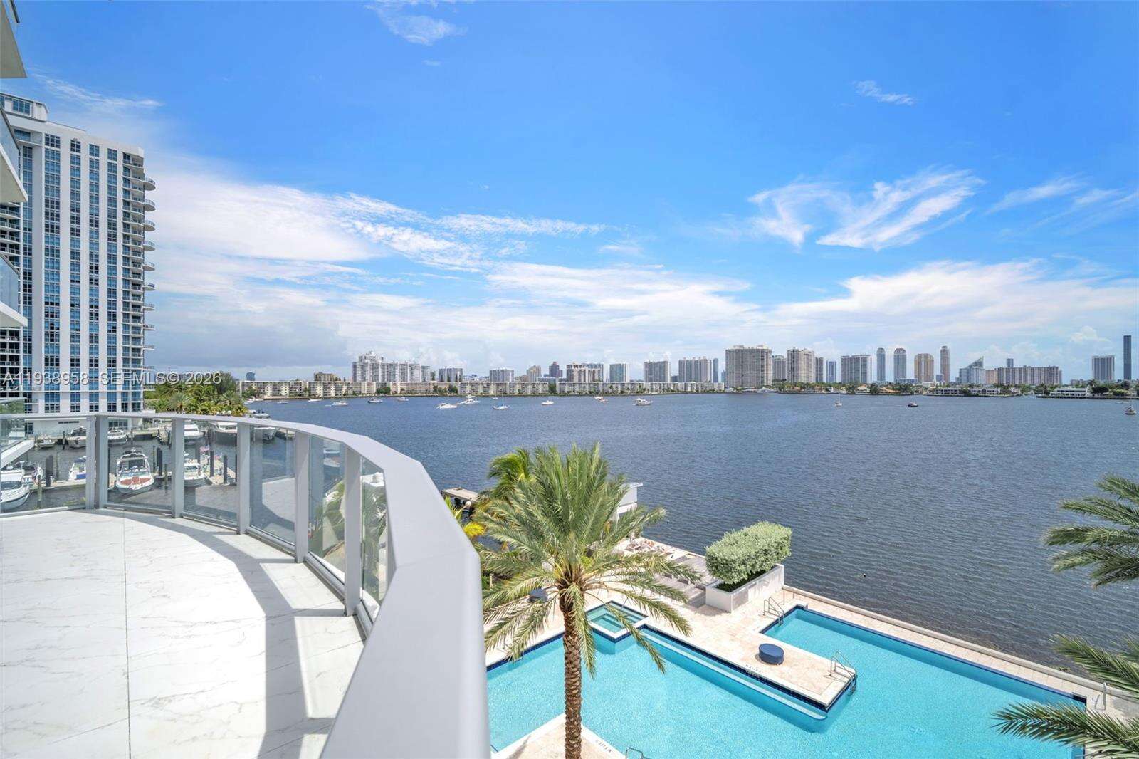 MARINA PALMS RESIDENCES SOUTH - 17111 Biscayne Blvd, North Miami Beach, FL 33160 | Picture 36