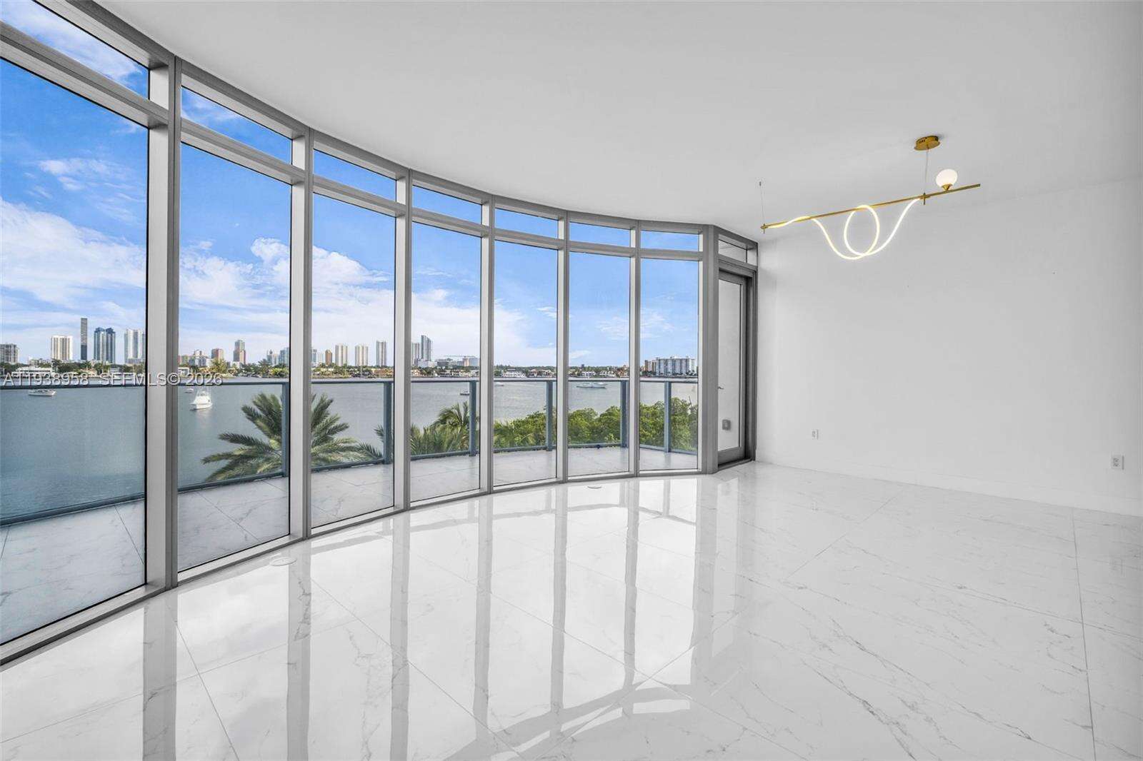 MARINA PALMS RESIDENCES SOUTH - 17111 Biscayne Blvd, North Miami Beach, FL 33160 | Picture 5