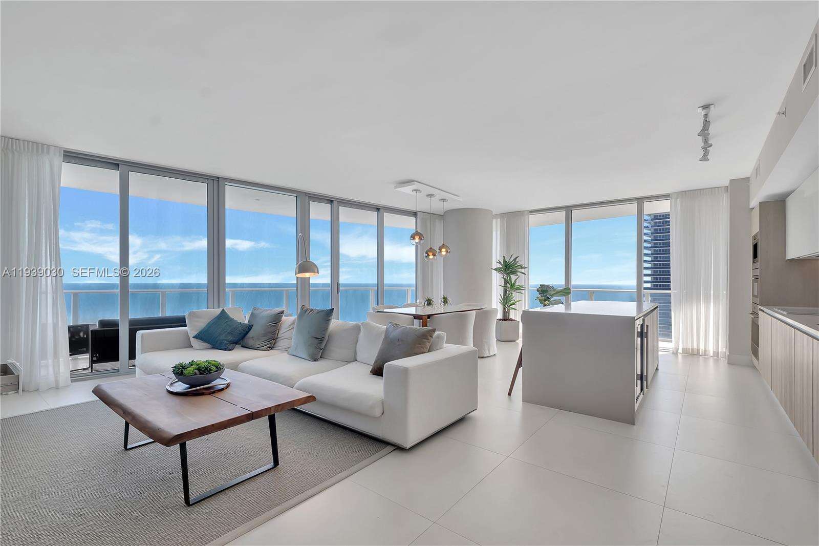 4111 SOUTH OCEAN DRIVE CONDO HOTEL - 4111 Ocean Dr, Hollywood, FL 33019 | Picture 1