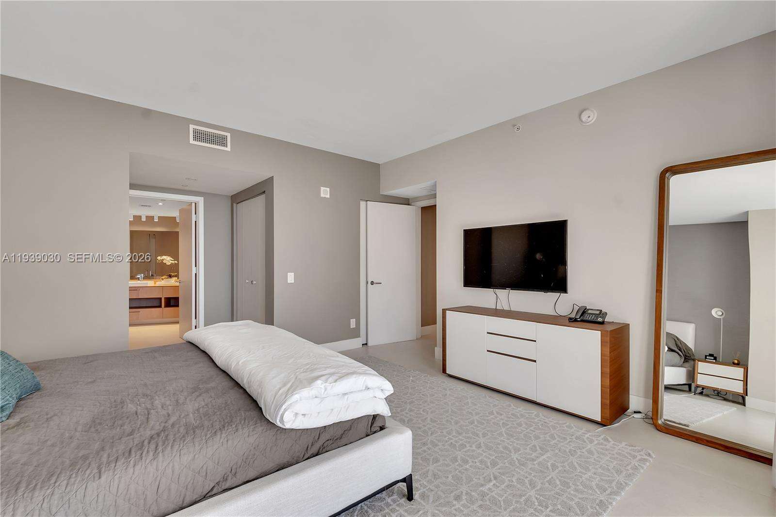 4111 SOUTH OCEAN DRIVE CONDO HOTEL - 4111 Ocean Dr, Hollywood, FL 33019 | Picture 14