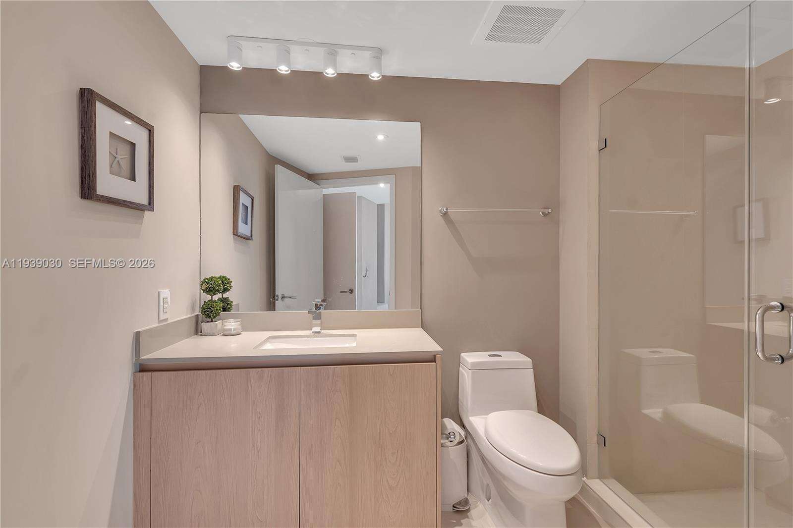 4111 SOUTH OCEAN DRIVE CONDO HOTEL - 4111 Ocean Dr, Hollywood, FL 33019 | Picture 19