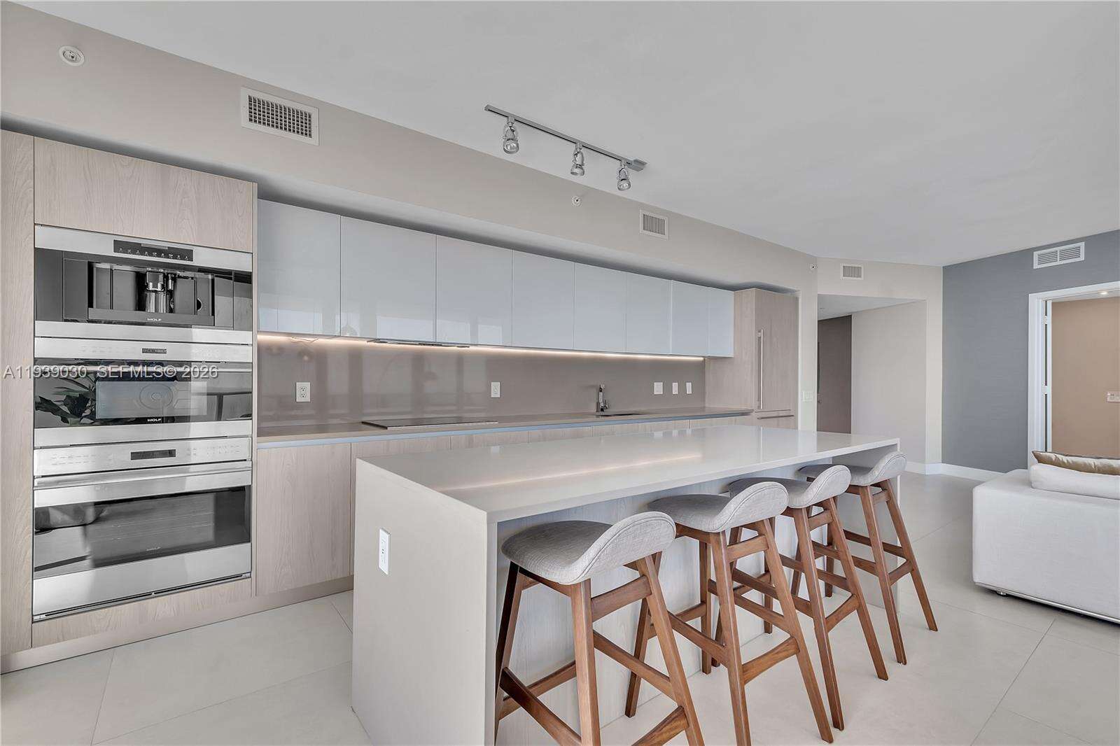 4111 SOUTH OCEAN DRIVE CONDO HOTEL - 4111 Ocean Dr, Hollywood, FL 33019 | Picture 5