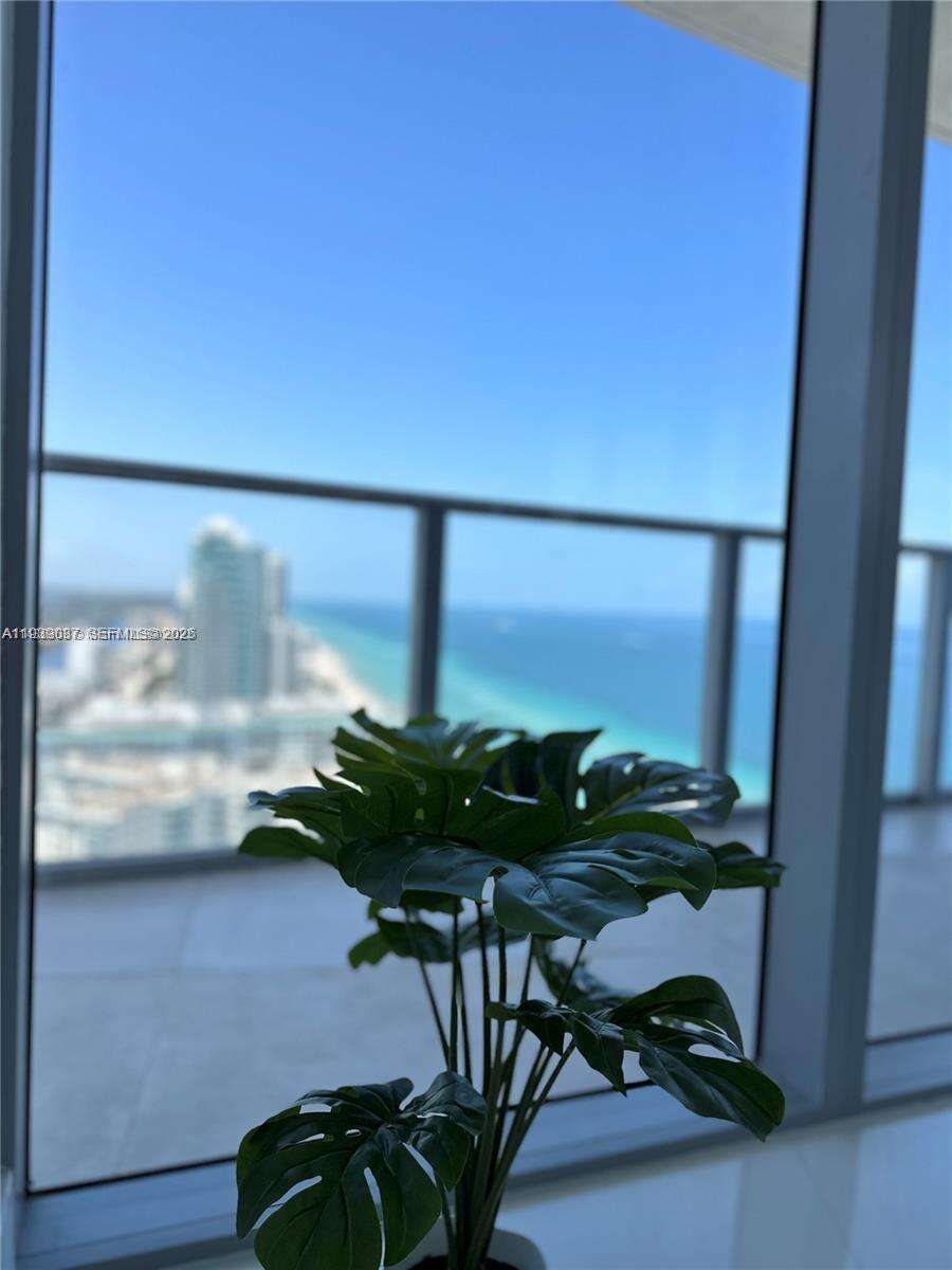 4111 SOUTH OCEAN DRIVE CONDO HOTEL - 4111 Ocean Dr, Hollywood, FL 33019 | Picture 3