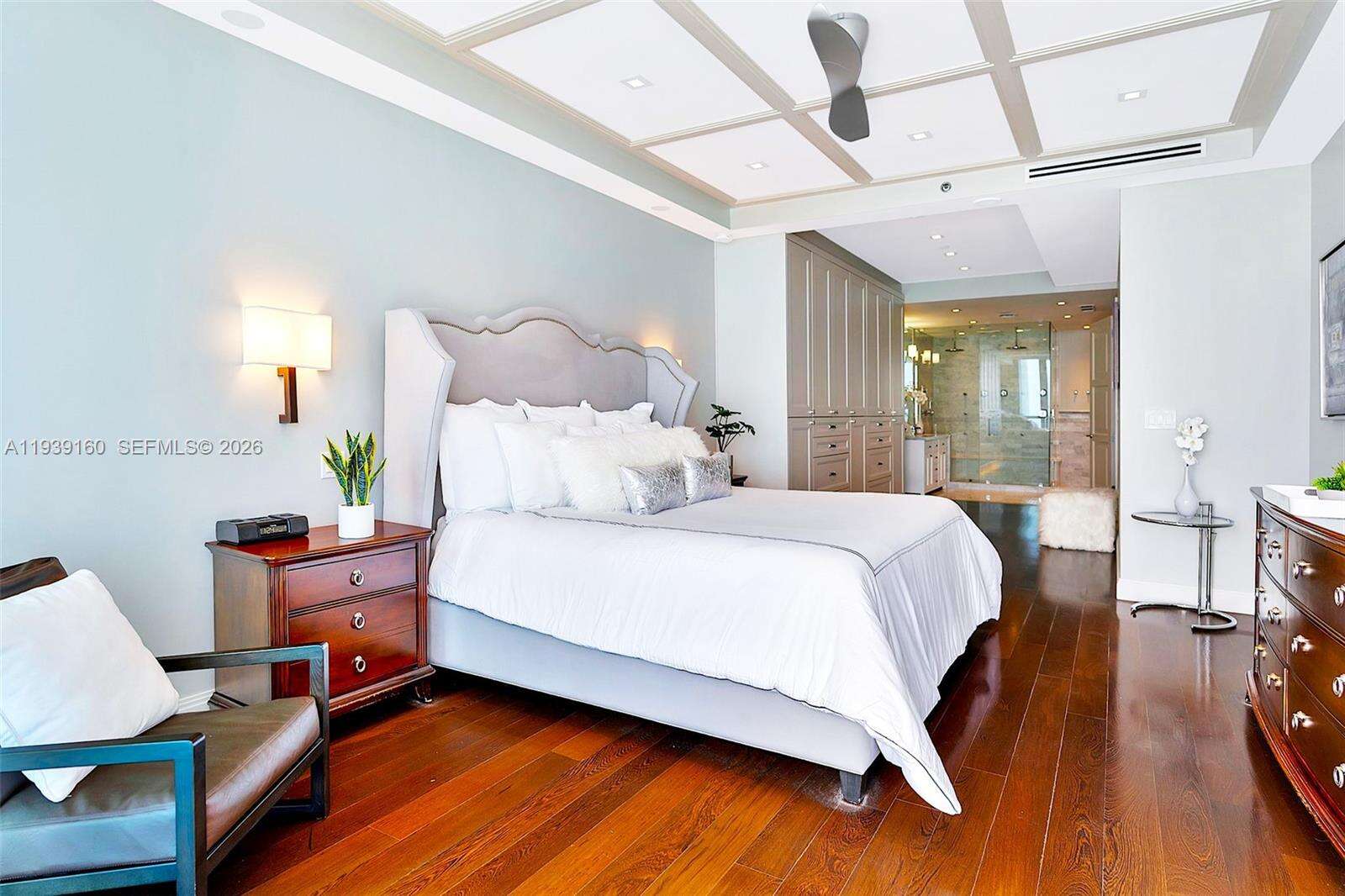 CONTINUUM ON SOUTH BEACH CONDO THE SOUTH TOWER - 100 Pointe Dr, Miami Beach, FL 33139 | Picture 7