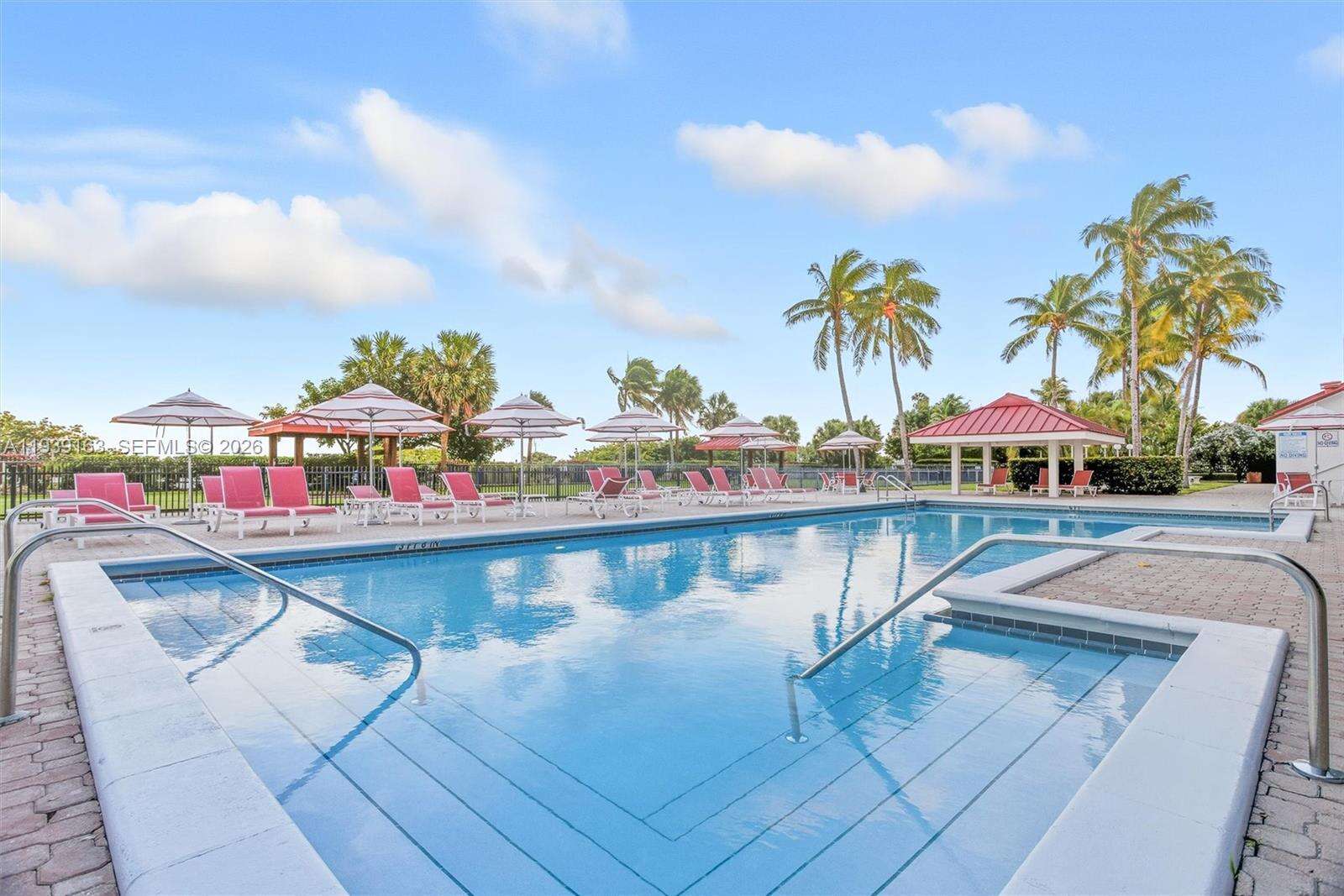Club Atlantis at 2555 Collins Ave, Miami Beach, FL 33140 - For Sale photo 15
