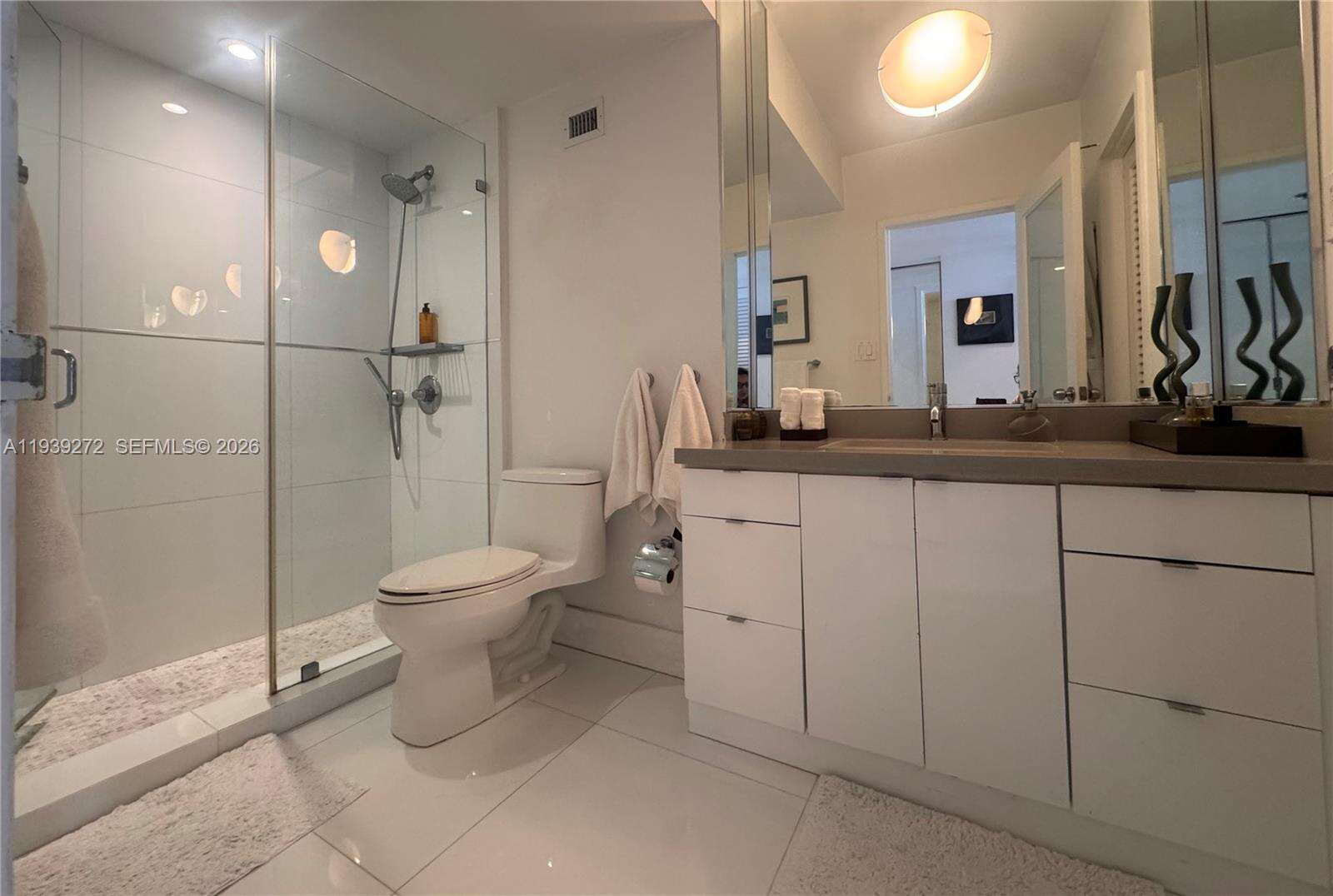 Decoplage at 100 Lincoln Rd, Miami Beach, FL 33139 - For Sale photo 13