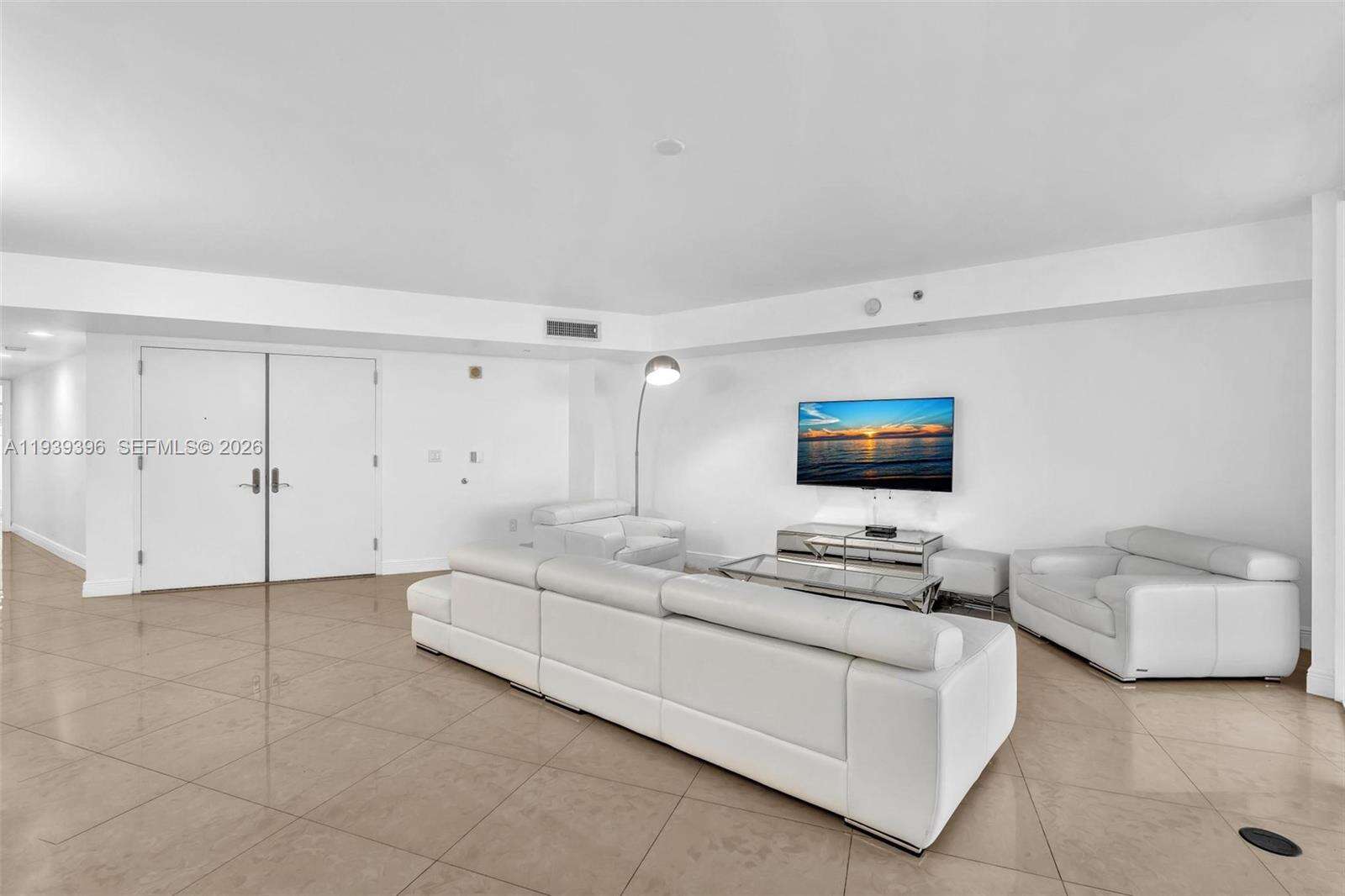 OCEAN FOUR - 17201 Collins Ave, Sunny Isles Beach, FL 33160 | Picture 14
