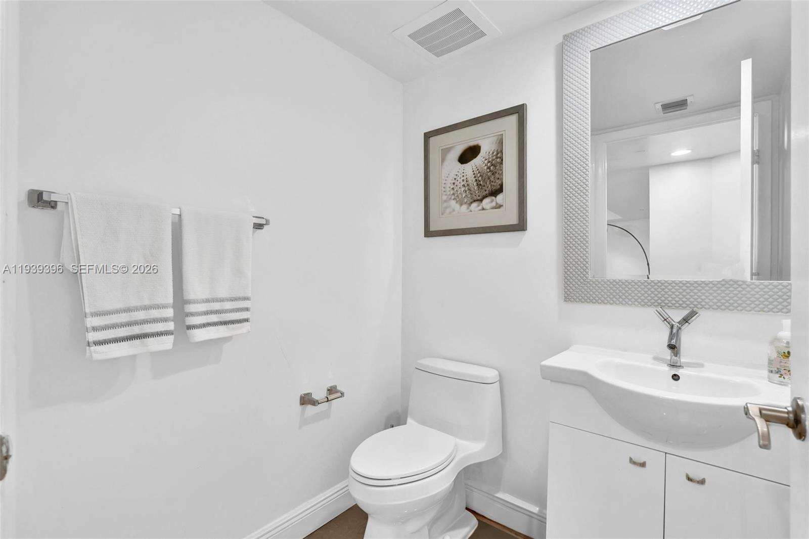 OCEAN FOUR - 17201 Collins Ave, Sunny Isles Beach, FL 33160 | Picture 23