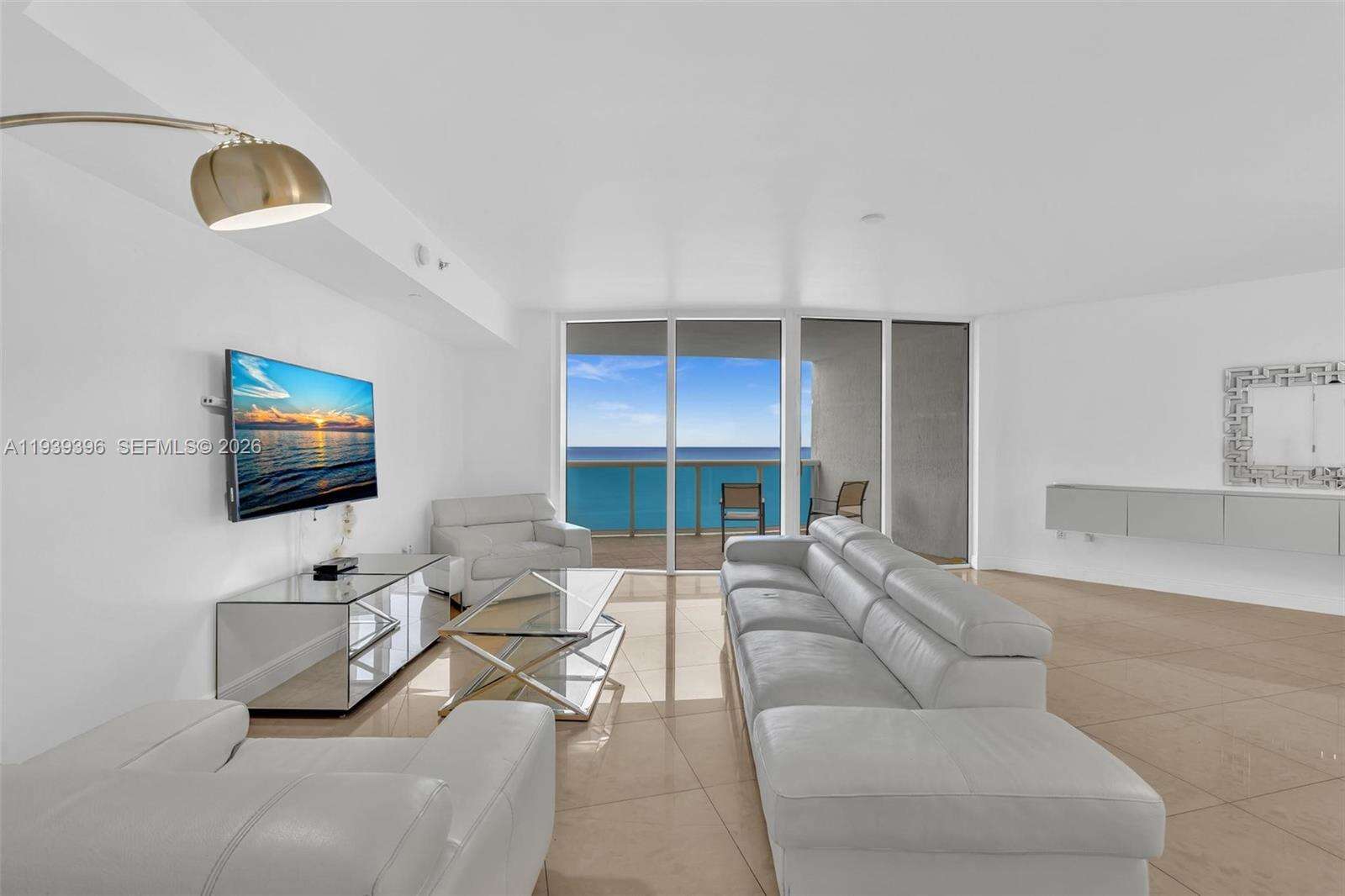 OCEAN FOUR - 17201 Collins Ave, Sunny Isles Beach, FL 33160 | Picture 4