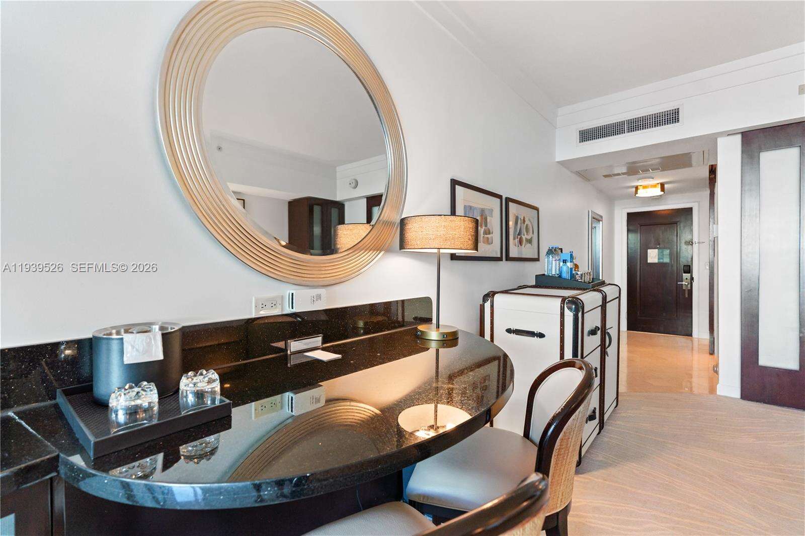 Fontainebleau 3 at 4391 Collins Ave, Miami Beach, FL 33140 - For Sale photo 11
