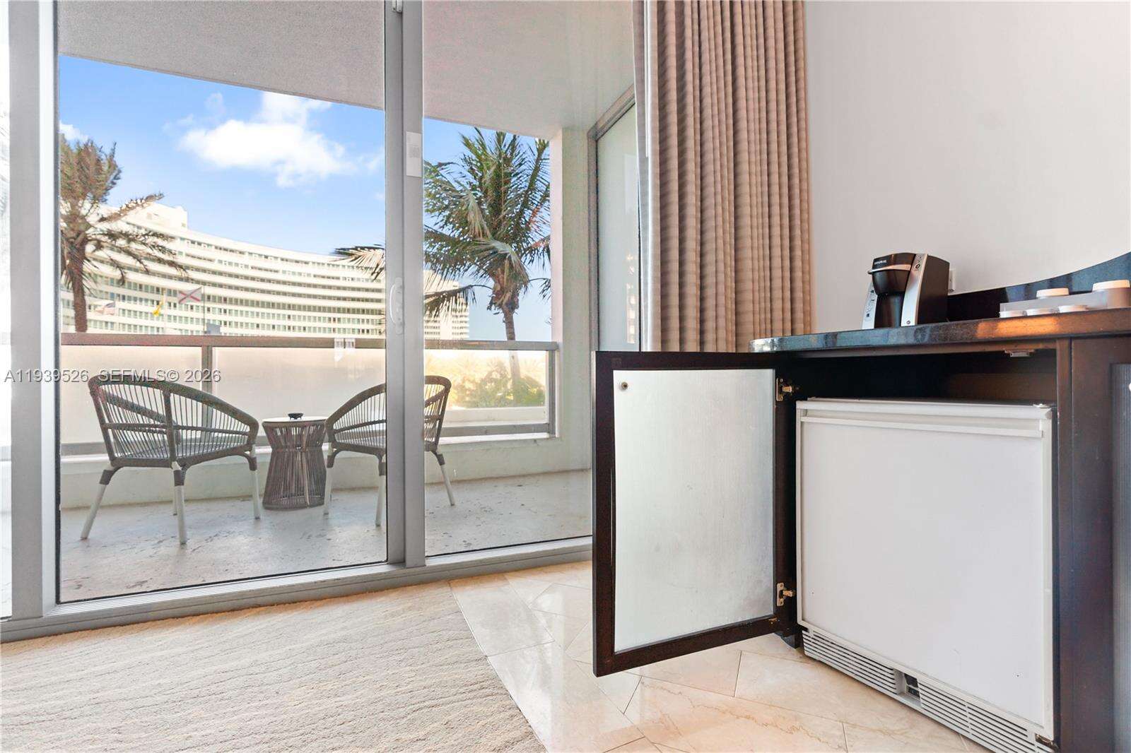 Fontainebleau 3 at 4391 Collins Ave, Miami Beach, FL 33140 - For Sale photo 12
