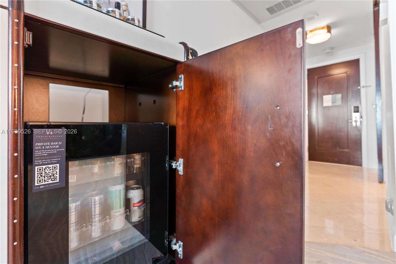 Fontainebleau 3 at 4391 Collins Ave, Miami Beach, FL 33140 - For Sale photo 13