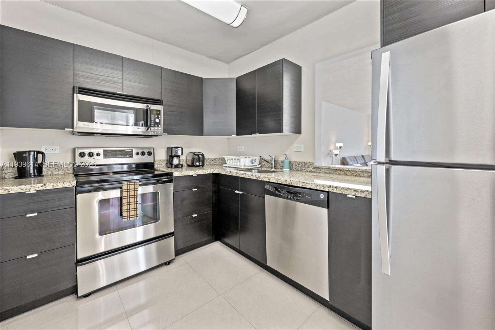 The Pavilion at 5601 Collins Ave, Miami Beach, FL 33140 - For Sale photo 11