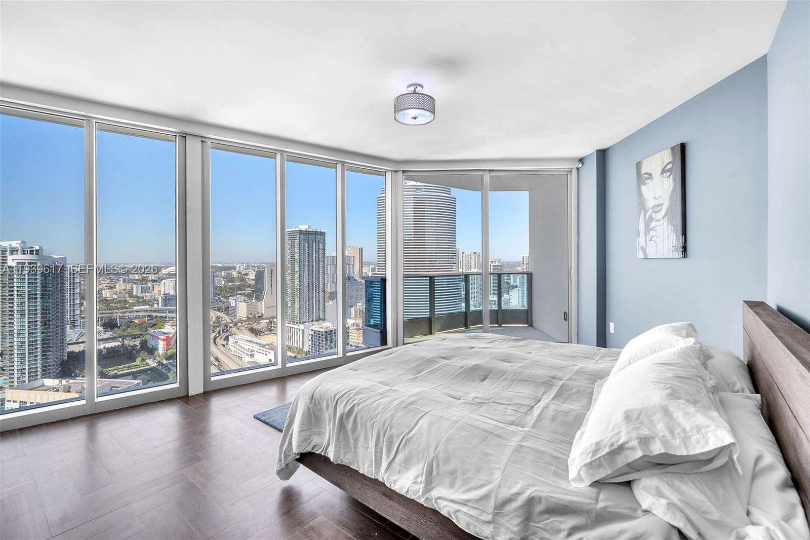 EPIC WEST - 200 Biscayne Blvd Way, Miami, FL 33131 | Picture 11