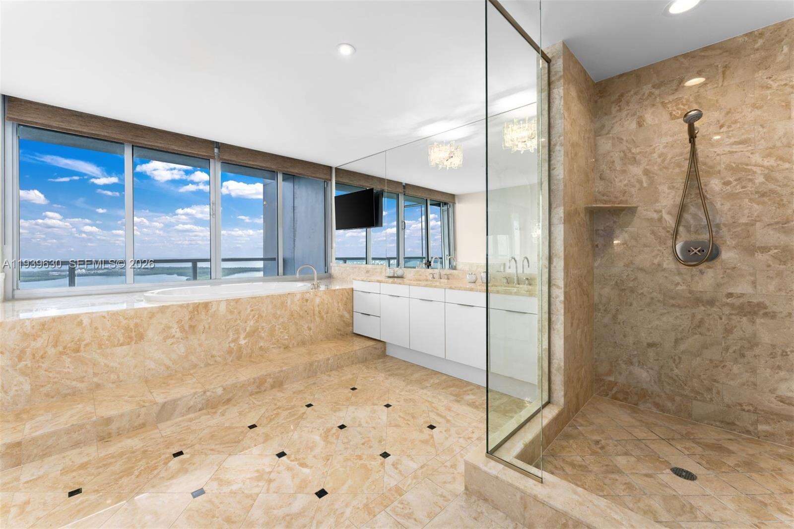 MILLENNIUM TOWER - 1425 Brickell Ave, Miami, FL 33131 | Picture 13