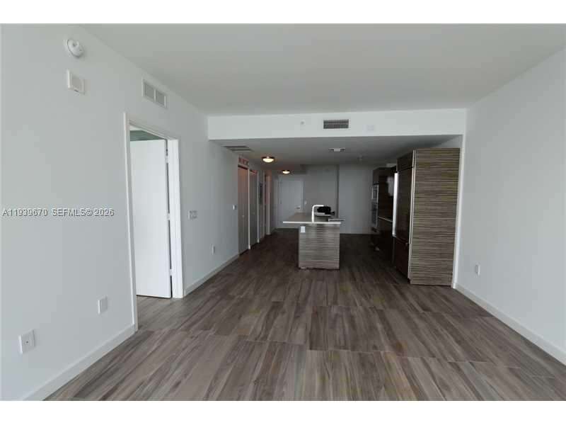 Icon Bay at 460 28 St, Miami, FL 33137 - For Sale photo 3