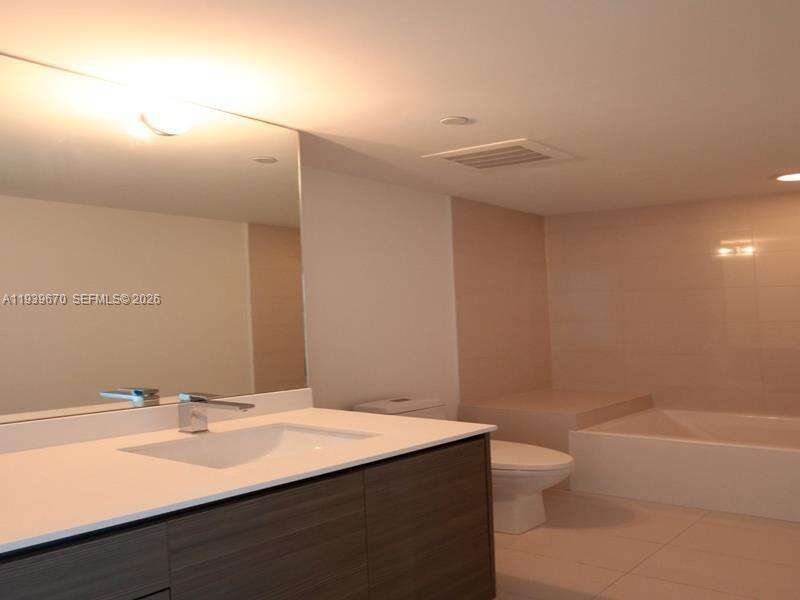 Icon Bay at 460 28 St, Miami, FL 33137 - For Sale photo 8