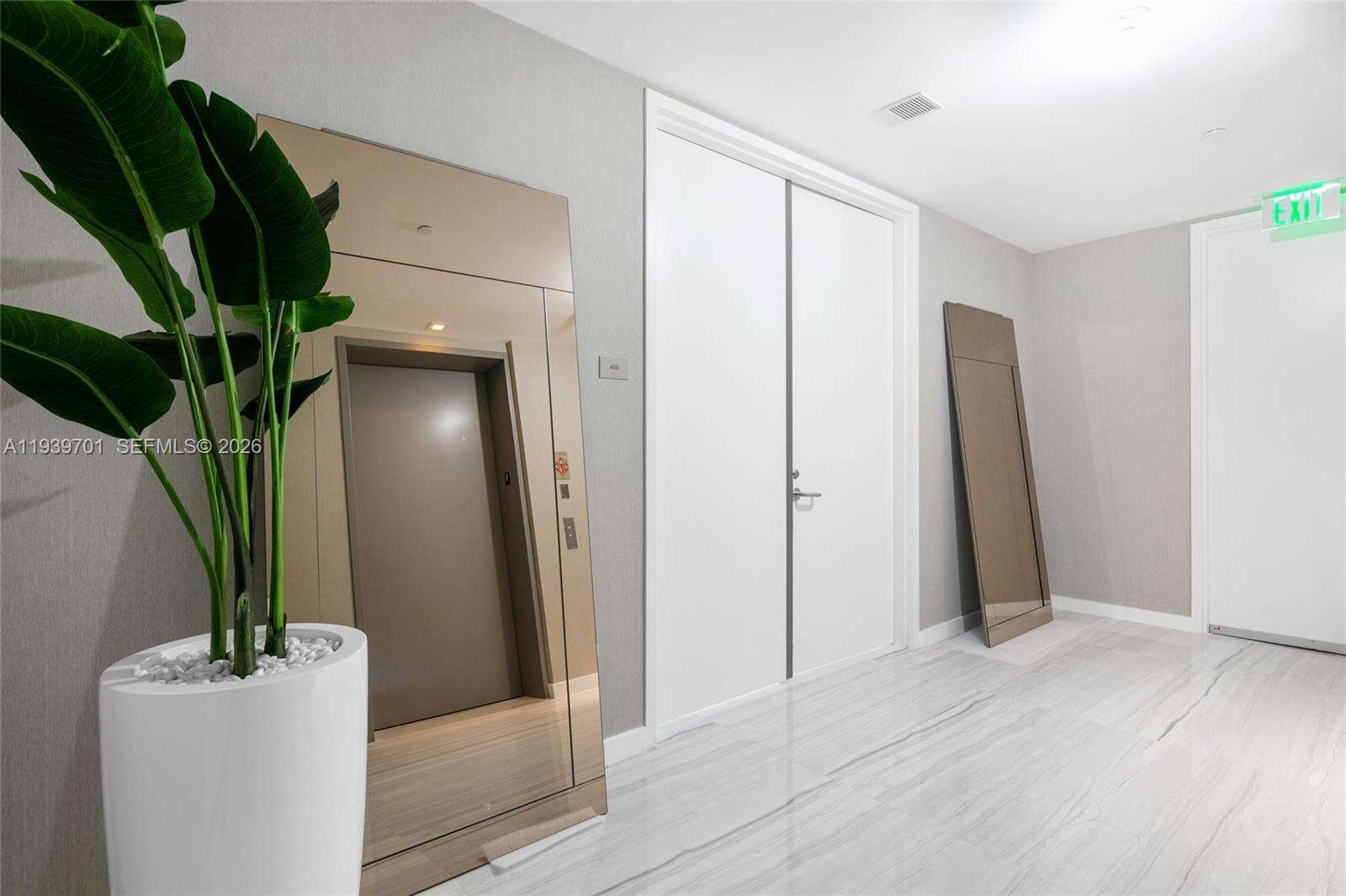 18975 COLLINS - 18975 Collins Ave, Sunny Isles Beach, FL 33160 | Picture 22