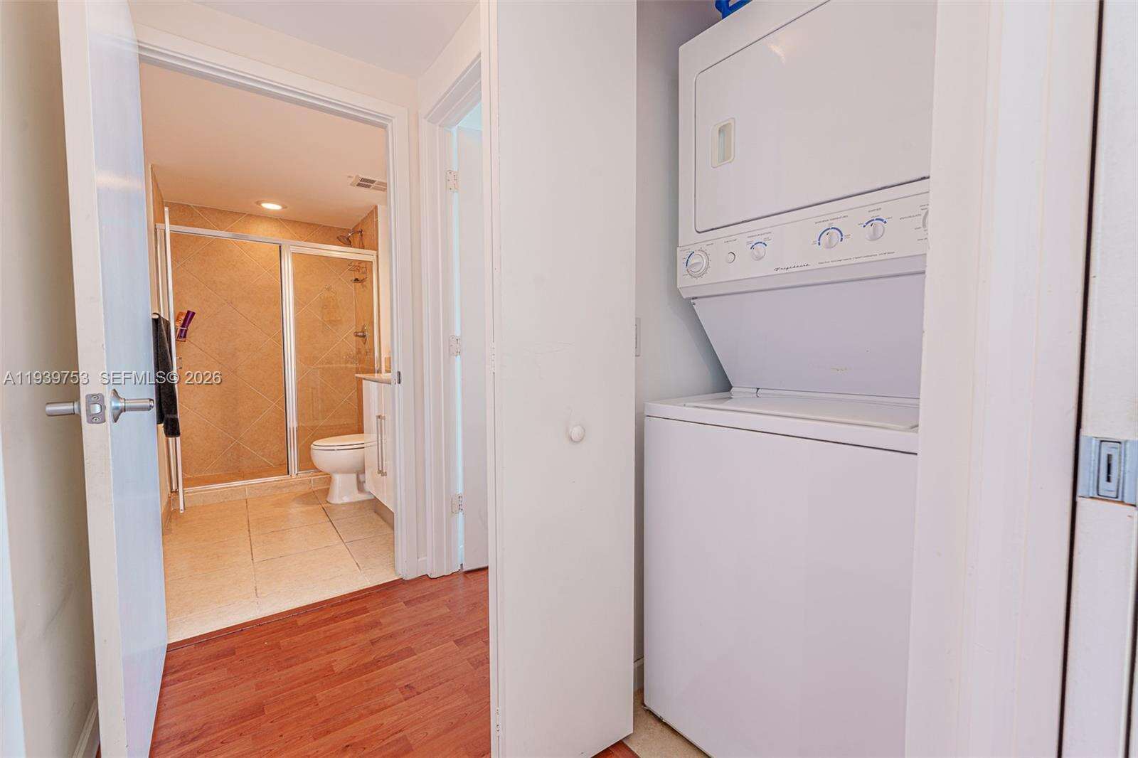One Miami East at 335 Biscayne Blvd, Miami, FL 33131 - For Sale photo 12