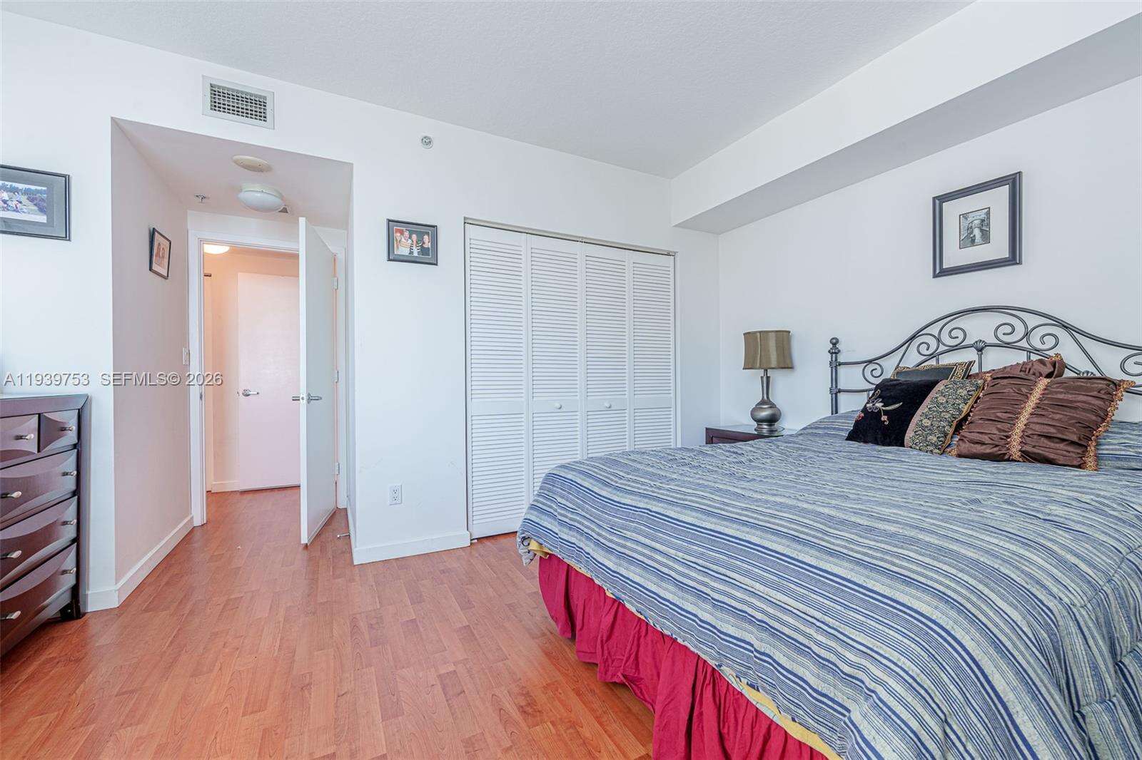 One Miami East at 335 Biscayne Blvd, Miami, FL 33131 - For Sale photo 15