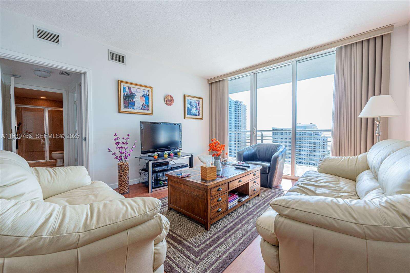 One Miami East at 335 Biscayne Blvd, Miami, FL 33131 - For Sale photo 21