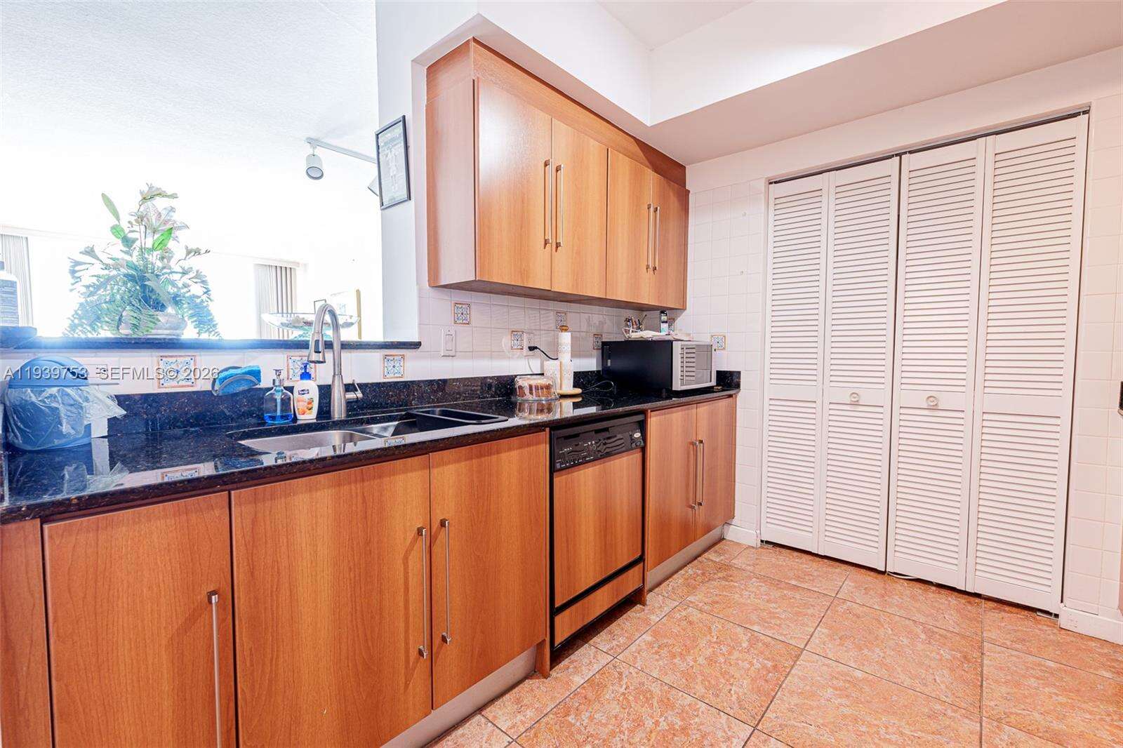 One Miami East at 335 Biscayne Blvd, Miami, FL 33131 - For Sale photo 24