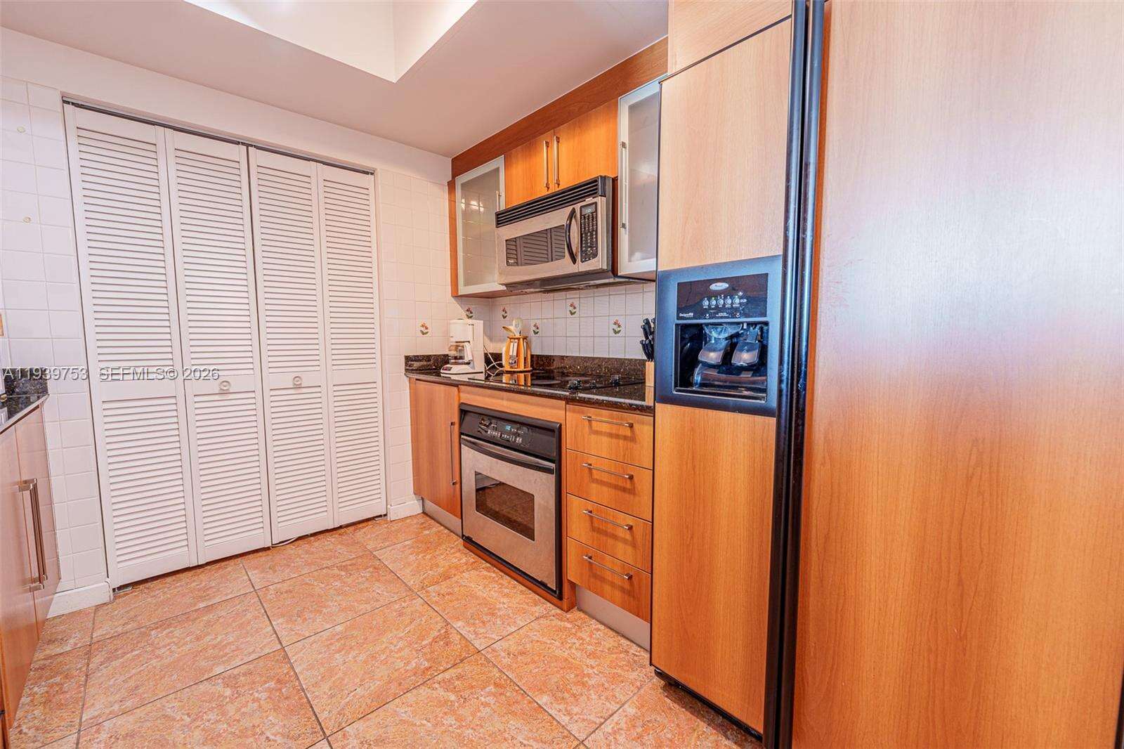 One Miami East at 335 Biscayne Blvd, Miami, FL 33131 - For Sale photo 25
