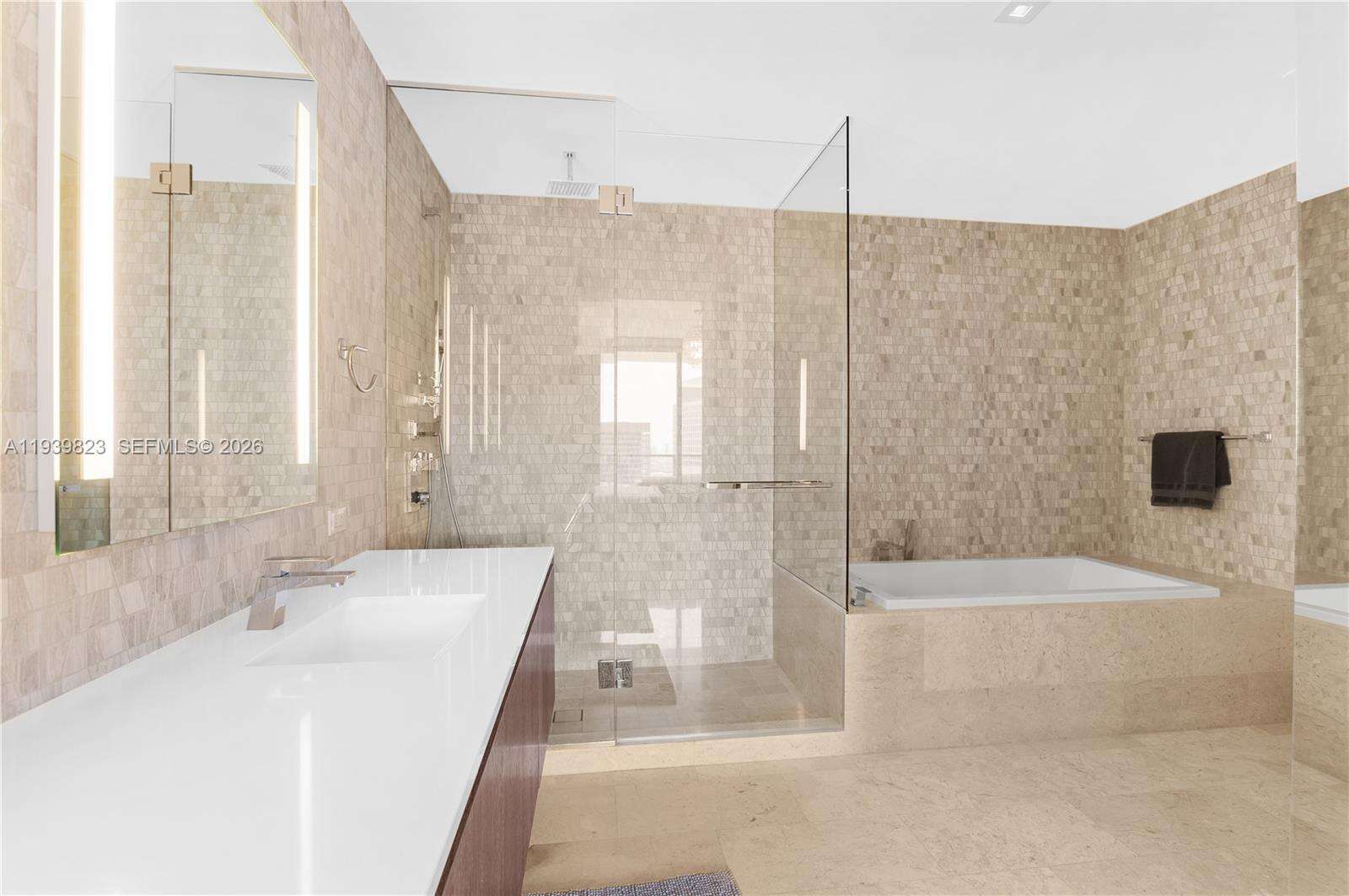 RISE - 88 7 St, Miami, FL 33130 | Picture 17